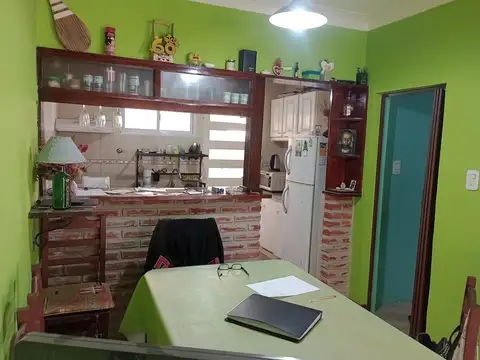 40 e/ 27 y 28 1600