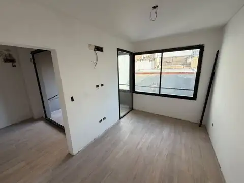 Lerma 200, Piso 1