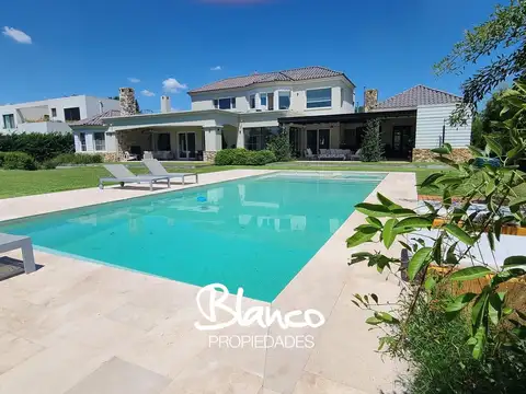 Casa  en Venta en Estancias del Pilar, Pilar, G.B.A. Zona Norte