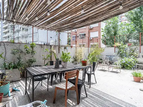 VENTA PH de 4 ambientes con dependencia, patio y terraza en Belgrano