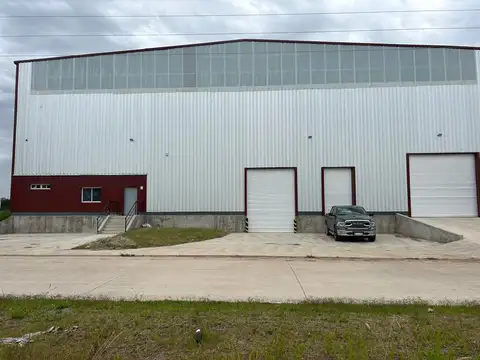 ALQUILER | GALPÓN A ESTRENAR EN PARQUE INDUSTRIAL LOS CARDALES