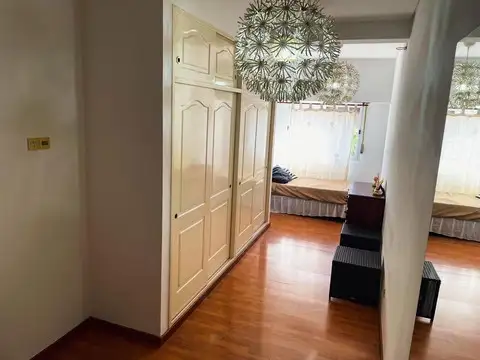 HERMOSA CASA 4 AMBIENTES EN RAMOS MEJIA