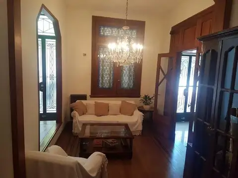 Depto Tipo Casa en Venta de 6 ambientes