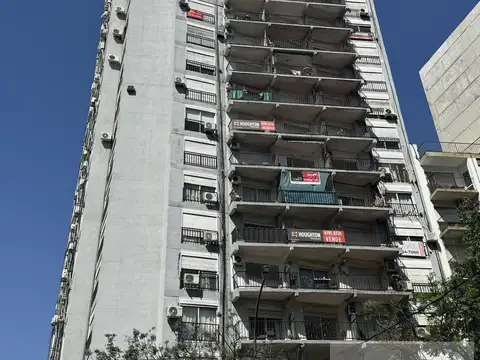 Venta Departamento en Olivos - Amplio Balcón al frente y muy luminoso