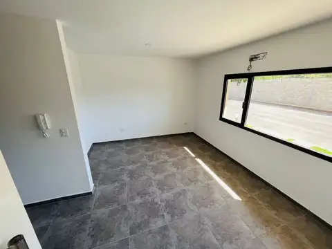 Departamento - Alquiler - Argentina, Los Polvorines - Pandit Nehru 1654