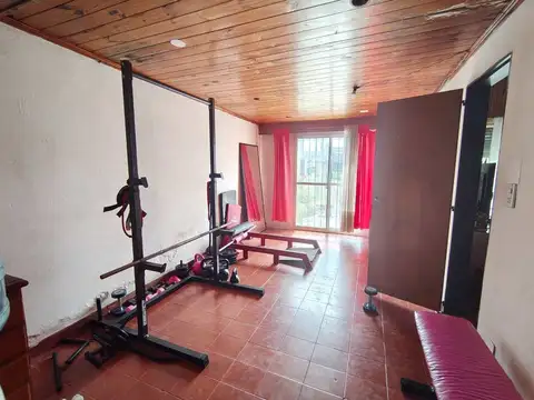 CASA 4 AMB EN VENTA EN LOS POLVORINES APTO CREDITO