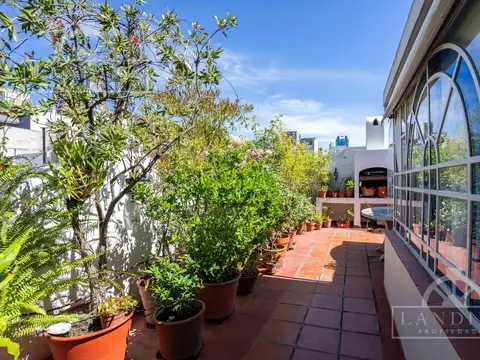 Venta Casa PH Reciclada con Terraza en Belgrano Pasaje Arribeños