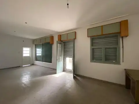 Local en Alquiler en Roldan, $ 400.000