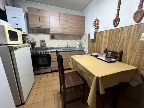 Casa 3 ambientes con 1 baño