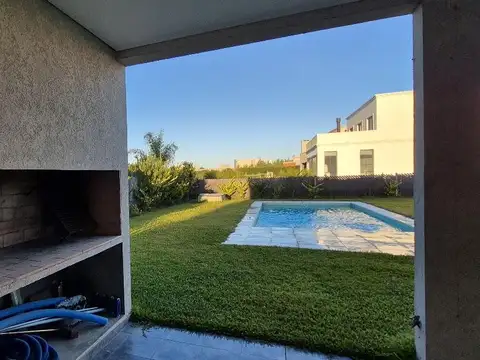 Casa en Venta al Noroeste