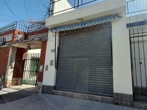 Local en Villa Luzuriaga