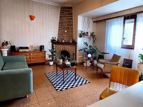 VENTA PH AL FRENTE,BAULERA,BALCÓN Y PATIO, CHAUVIN