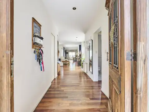 Casa en Venta con 1 cochera