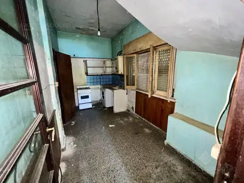 Casa 9 ambientes con 6 baños