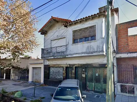 Casa con 5 unidades independientes - Muy buena Zona - Vta Dta - Apto Crédito 