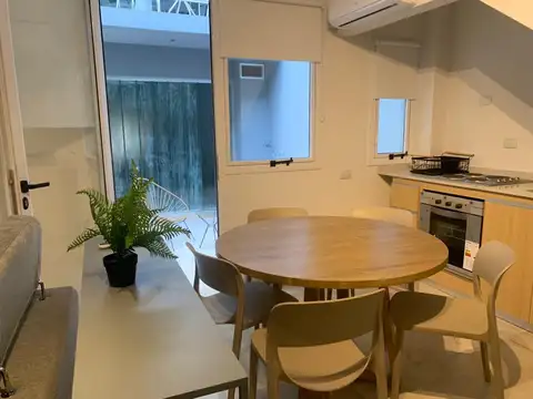 VENTA DUPLEX  DOS AMBIENTES EN RECOLETA