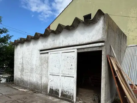 Casa 5 ambientes con 1 baño