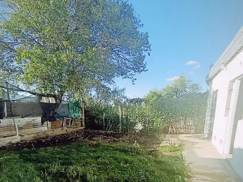 Casa 5 ambientes con 1 baño