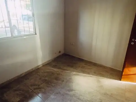 En venta hermosa casa zona en crecimiento Crisologo Larralde y Juan Garrigo