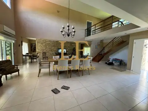 Casa en Venta en Barrio Cube, USD 299.000