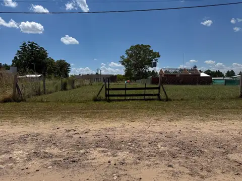 Vendo dos Terrenos de  450 m2 C/U en Concepción del Uruguay Entre Ríos