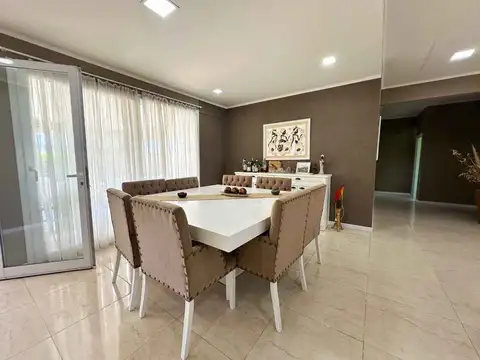 Avenida Juan Pablo II 1500