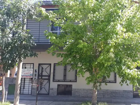 ALQUILER - PH 2 AMB - FRENTE - 1ºPISO ESCALERA - PALOMAR