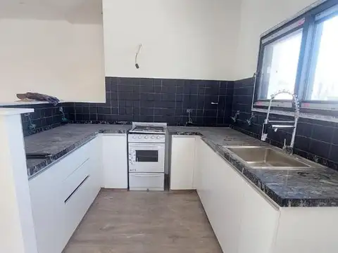 Casa en Venta en Area 60, USD 300.000