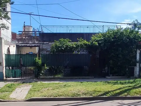 José Evaristo Uriburu 1400