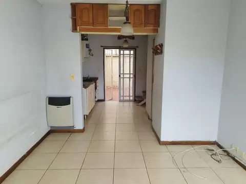ALQUILER DUPLEX 3 AMBIENTES CON PATIO Y SIN EXPENSAS. ENTRADA INDEPENDIENTE , RAMOS MEJIA