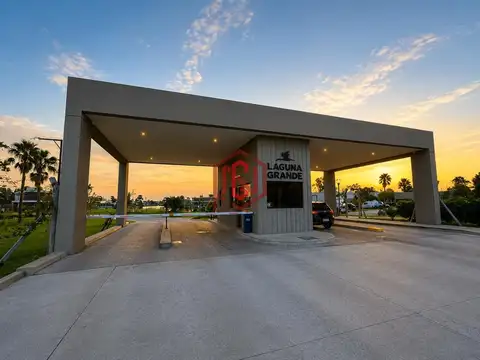 Terreno en Venta en Laguna Grande, USD 230.000
