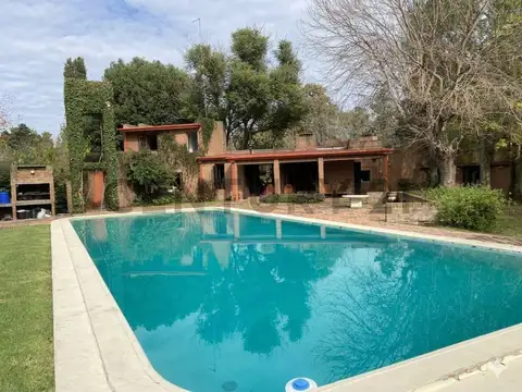 24 entre 403 y 405 -Casa en  alquiler temporal - Villa Elisa