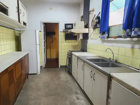 VENTA CASA CIUDADELA EN ESQUINA 4 AMB+DEPTO 3 AMB