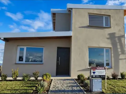 Casa a Estrenar  - 2 dorm. + Estudio en Trevelin