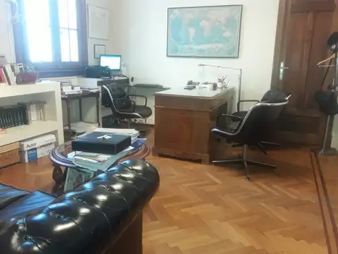 Oficina en Venta en Tribunales, USD 200.000