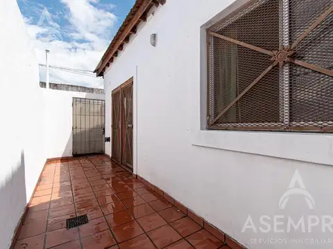 PH en Venta 3 Ambientes en Villa Ballester con Patio.