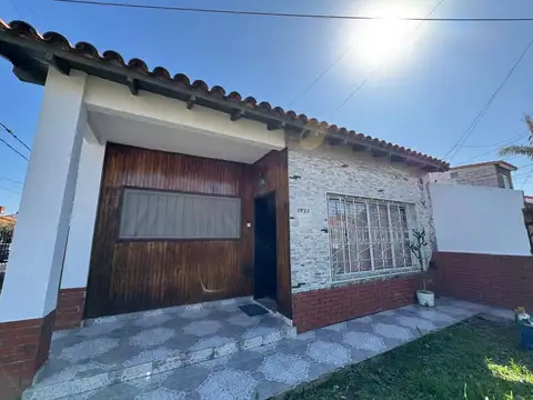 CASA EN ALQUILER FRIULI 1800 WILDE BARRIO LA CARNE