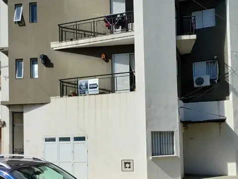 Departamento de 2 dormitorios a metros de Av Gral Paz