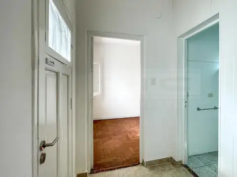 Casa 2 ambientes con 1 baño