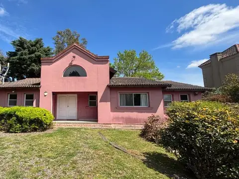 Casa en alquiler anual en San Francisco Manzanares en una planta