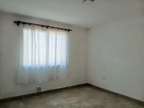 Casa en Alquiler al Este