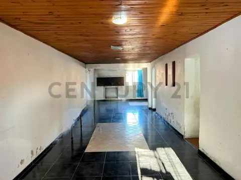 Casa 4 ambientes con 1 baño