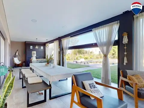 VENTA CASA 5 AMBIENTES BARRIO PRIVADO SANTA RITA