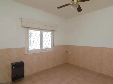 Casa en Venta en Caseros, USD 68.000