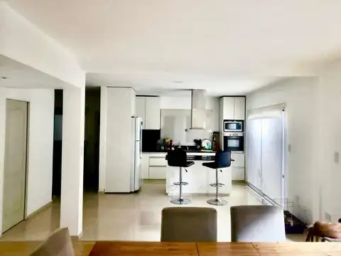 Casa en Alquiler en La Magdalena, USD 1.500