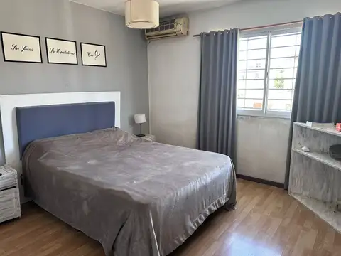 VENTA DUPLEX 3 DORM C/COCHERA,ALTO ALBERDI, CBA