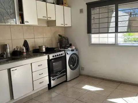 Depto Tipo Casa en Venta en Alto Alberdi, USD 65.000