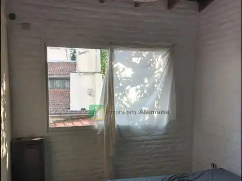 Depto Tipo Casa en Venta con 1 cocheras