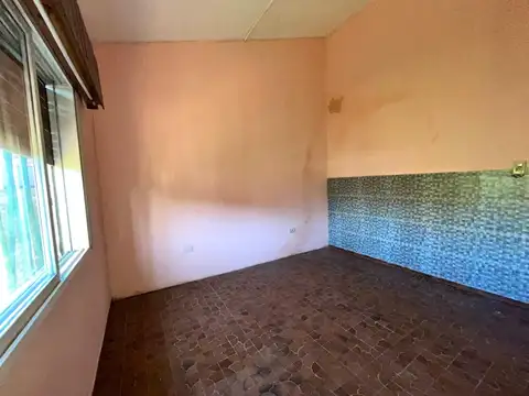 Casa 3 ambientes con 1 baño