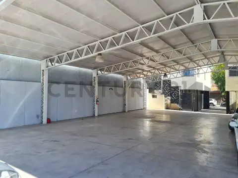 GALPON CON OFICINAS EN ALQUILER EN GODOY CRUZ